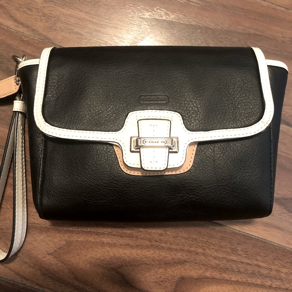 Coach Wristlet clutch